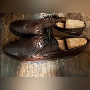 Vintage Men's Brown Leather Wingtip Oxford Shoes w/ Vibram Soles - size 13 M
